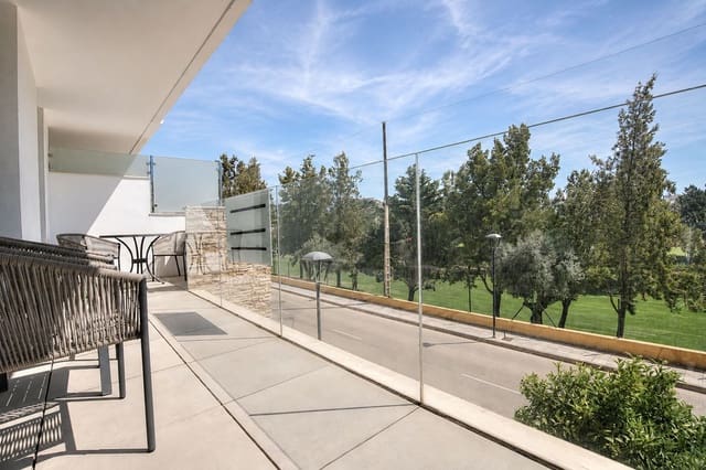 2 makuuhuone Huoneisto myytävänä paikassa La Cala de Mijas, Mijas mukana uima-altaan 
autotalli - 495 000 € (Ref: 9357792)