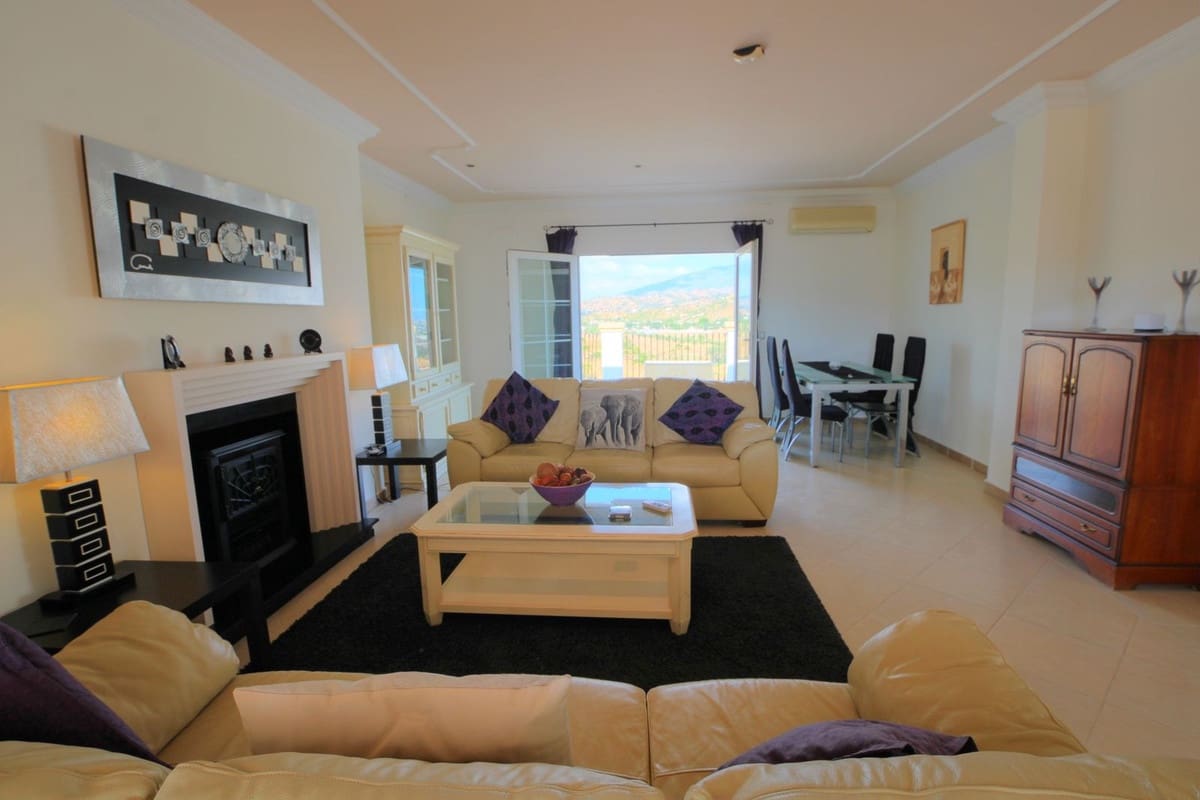 7 soveværelse Villa til salg i La Cala Golf med swimmingpool garage - € 1.250.000 (Ref: 9360517)