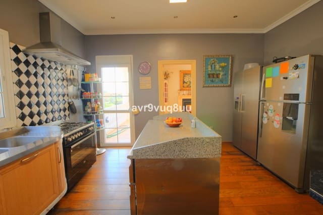 Chalet de 5 habitaciones en Mijas Golf, Mijas en venta con piscina garaje - 975.000 € (Ref: 9378148)