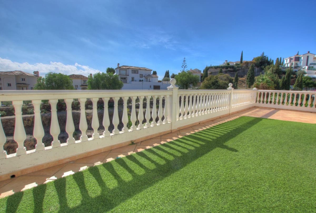 5 chambre Villa/Maison à vendre à Mijas Golf avec piscine garage - 975 000 € (Ref: 9378148)