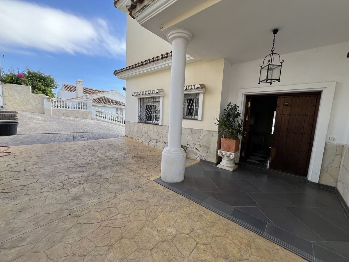 5 chambre Villa/Maison à vendre à Mijas Golf avec piscine garage - 975 000 € (Ref: 9378148)