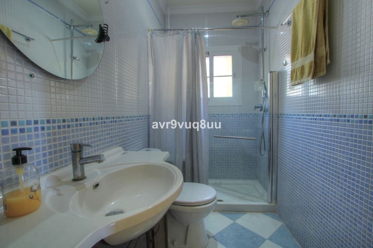 5 bedroom Villa for sale in Mijas Golf with pool garage - € 975,000 (Ref: 9378148)