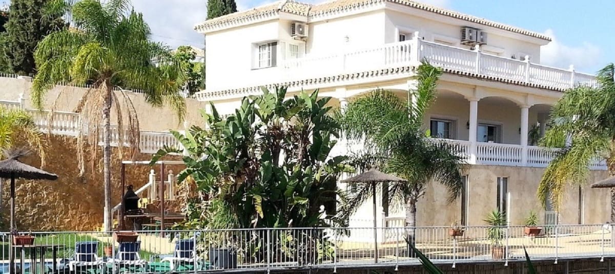 5 quarto Moradia para venda em Mijas Golf com piscina garagem - 975 000 € (Ref: 9378148)
