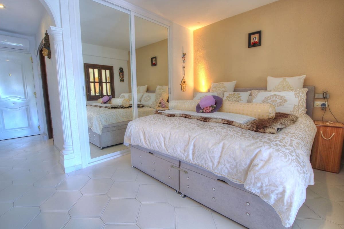 1 camera da letto Monolocale in vendita in Miraflores con piscina garage - 249.950 € (Rif: 9400074)