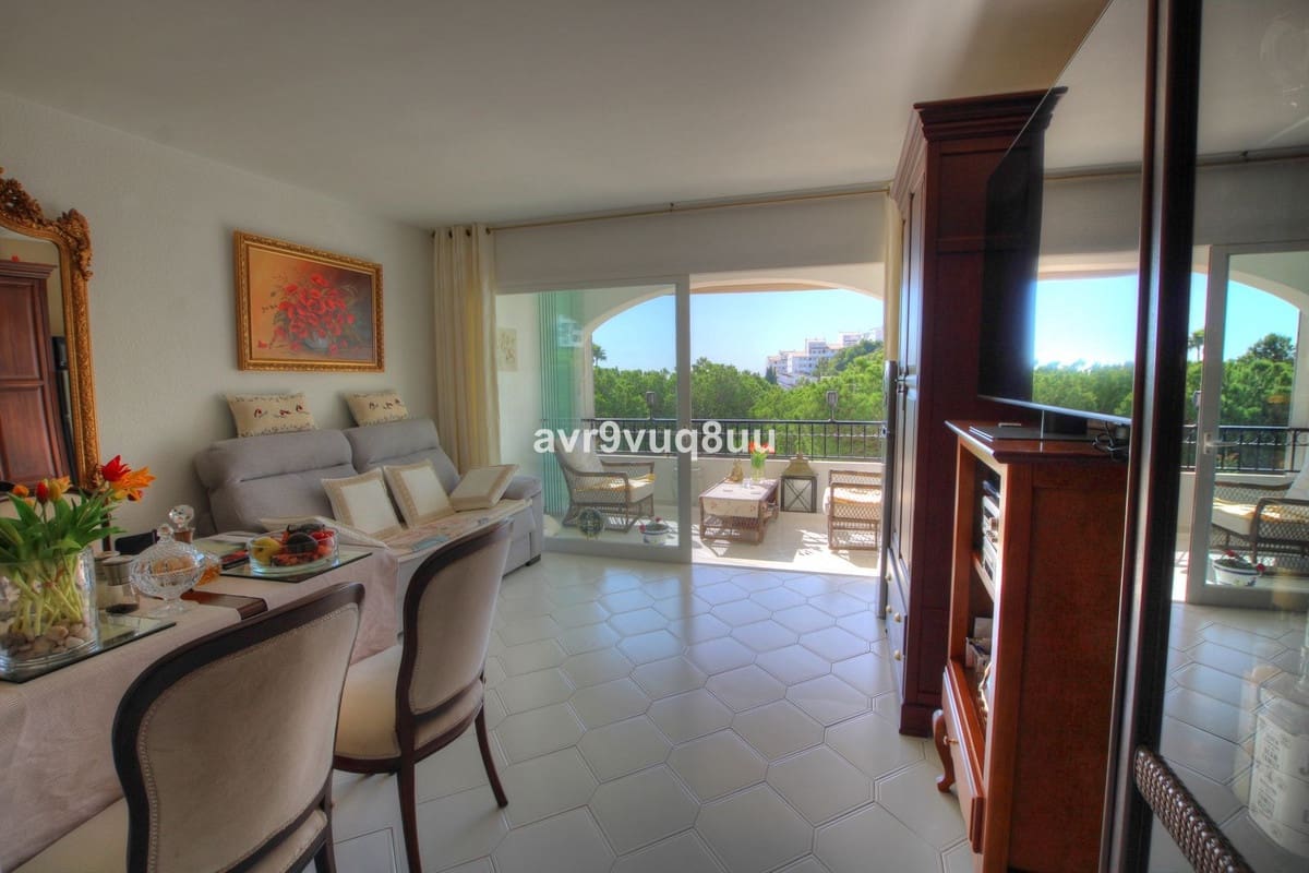 1 Zimmer Studio zu verkaufen in Miraflores mit Pool Garage - 249.950 € (Ref: 9400074)