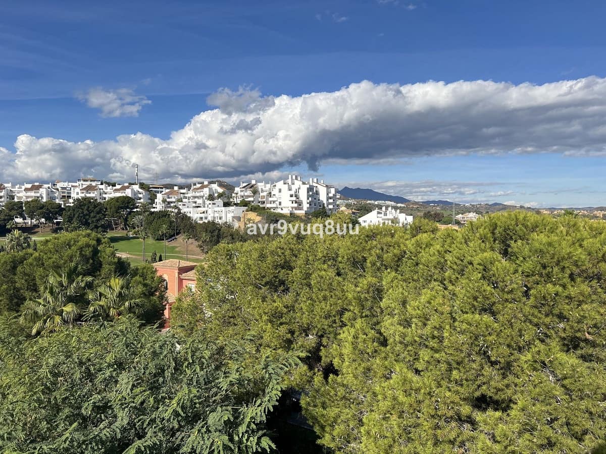 1 Zimmer Studio zu verkaufen in Miraflores mit Pool Garage - 249.950 € (Ref: 9400074)