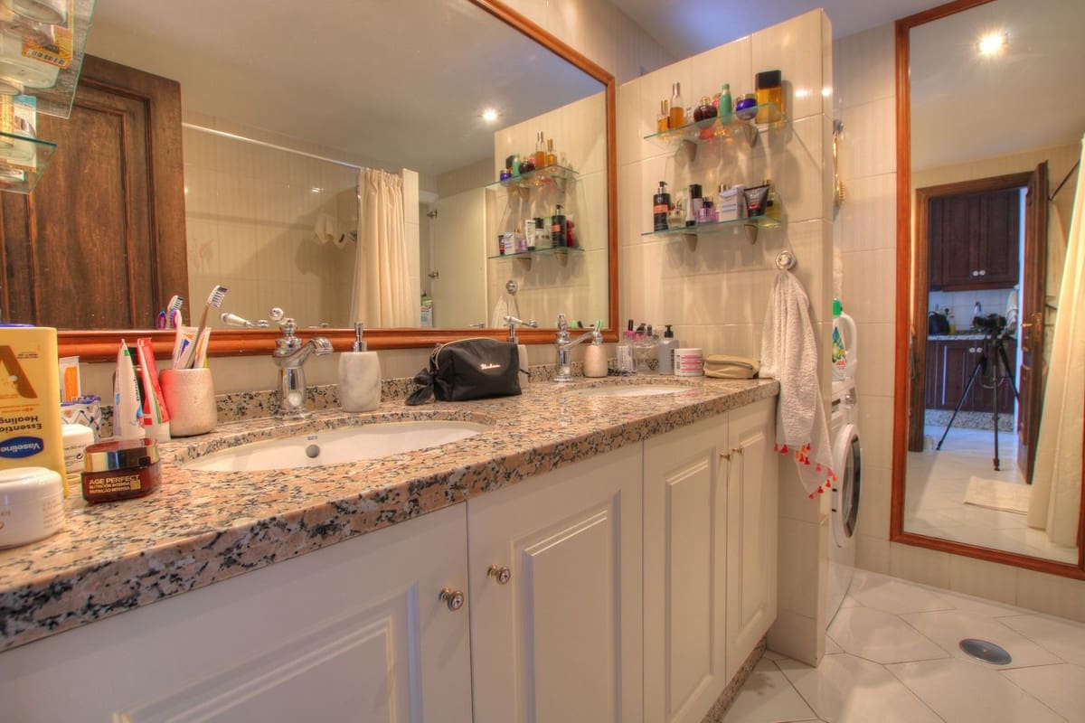 1 bedroom Studio for sale in Miraflores with pool garage - € 249,950 (Ref: 9400074)