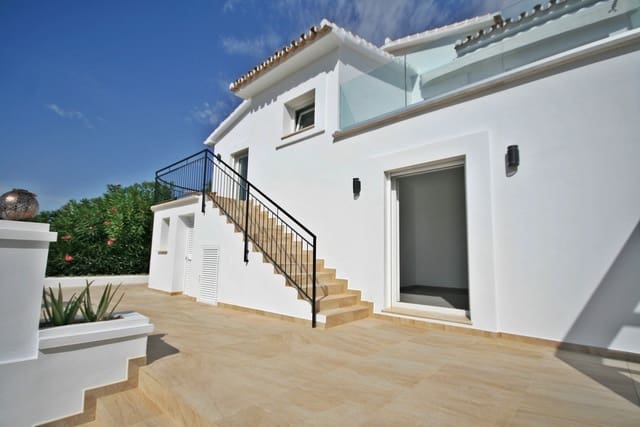 4 sypialnia Willa na sprzedaż w Riviera del Sol, Mijas z basenem garażem - 1 750 000 € (Ref: 9402673)