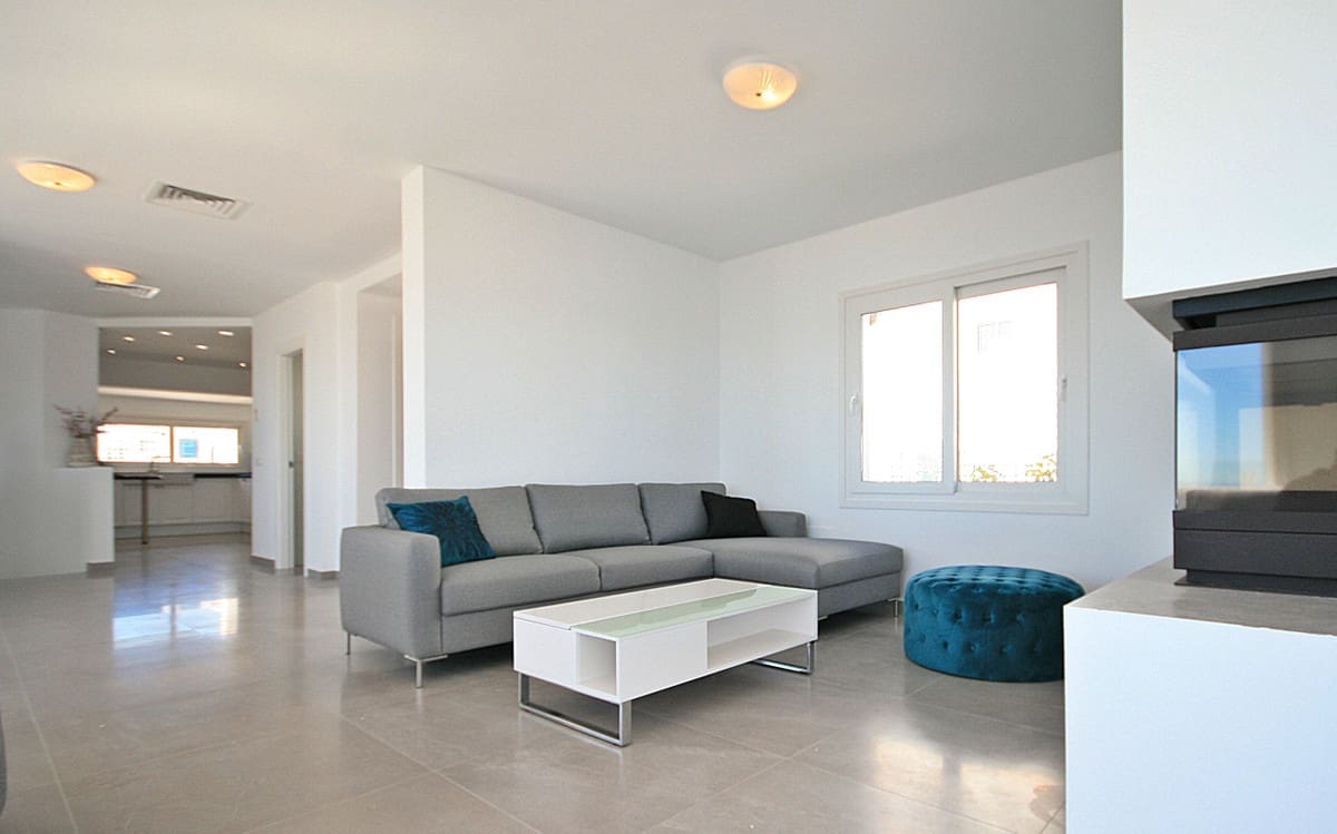 4 Zimmer Villa zu verkaufen in Riviera del Sol mit Pool Garage - 1.750.000 € (Ref: 9402673)