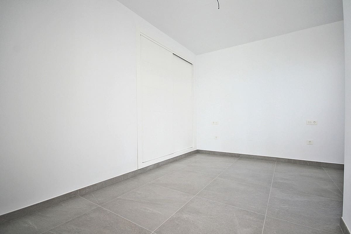 4 Zimmer Villa zu verkaufen in Riviera del Sol mit Pool Garage - 1.750.000 € (Ref: 9402673)