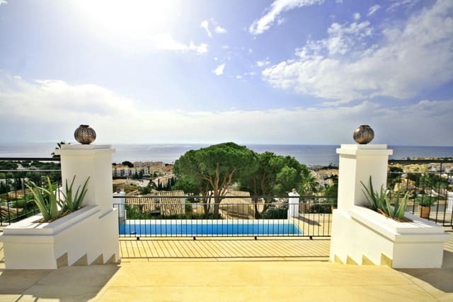 4 soveværelse Villa til salg i Riviera del Sol, Mijas med swimmingpool garage - € 1.750.000 (Ref: 9402673)
