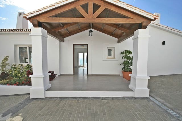 4 soveværelse Villa til salg i Riviera del Sol, Mijas med swimmingpool garage - € 1.750.000 (Ref: 9402673)