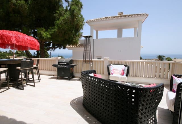4 chambre Villa/Maison à vendre à La Cala de Mijas, Mijas avec piscine garage - 995 000 € (Ref: 9402674)