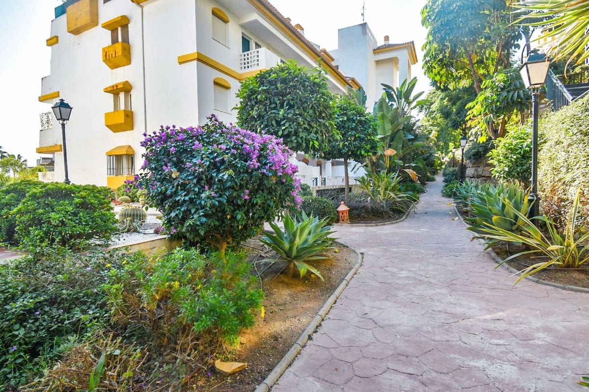 2 slaapkamer Appartement te koop in Mijas Costa met zwembad garage - € 285.000 (Ref: 9404729)