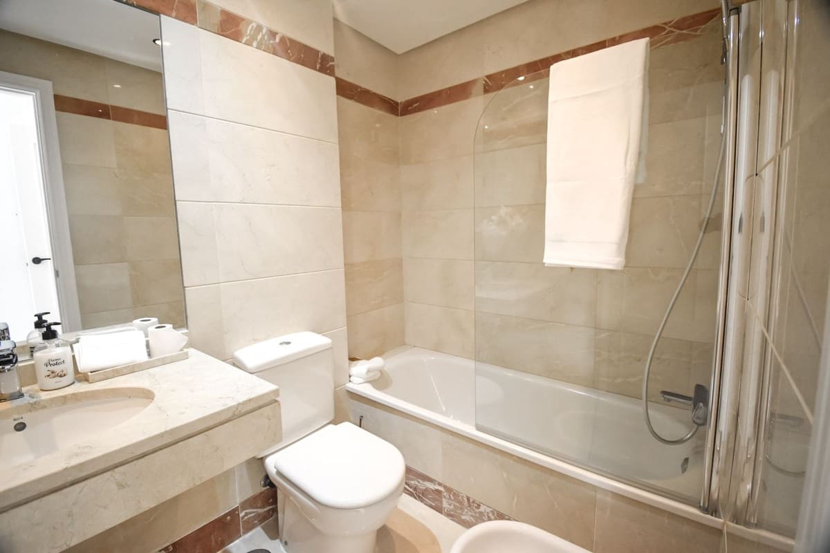 2 slaapkamer Appartement te koop in Mijas Costa met zwembad garage - € 285.000 (Ref: 9404729)