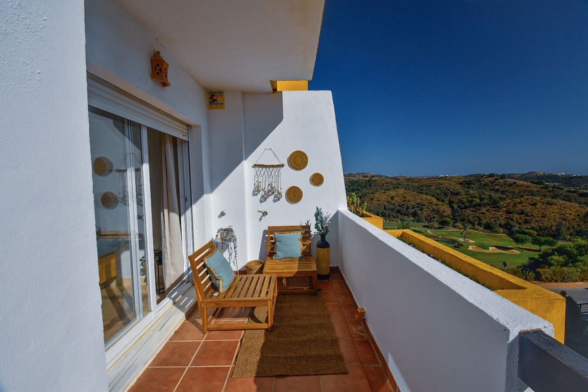 2 bedroom Apartment for sale in Mijas Costa with pool garage - € 285,000 (Ref: 9404729)