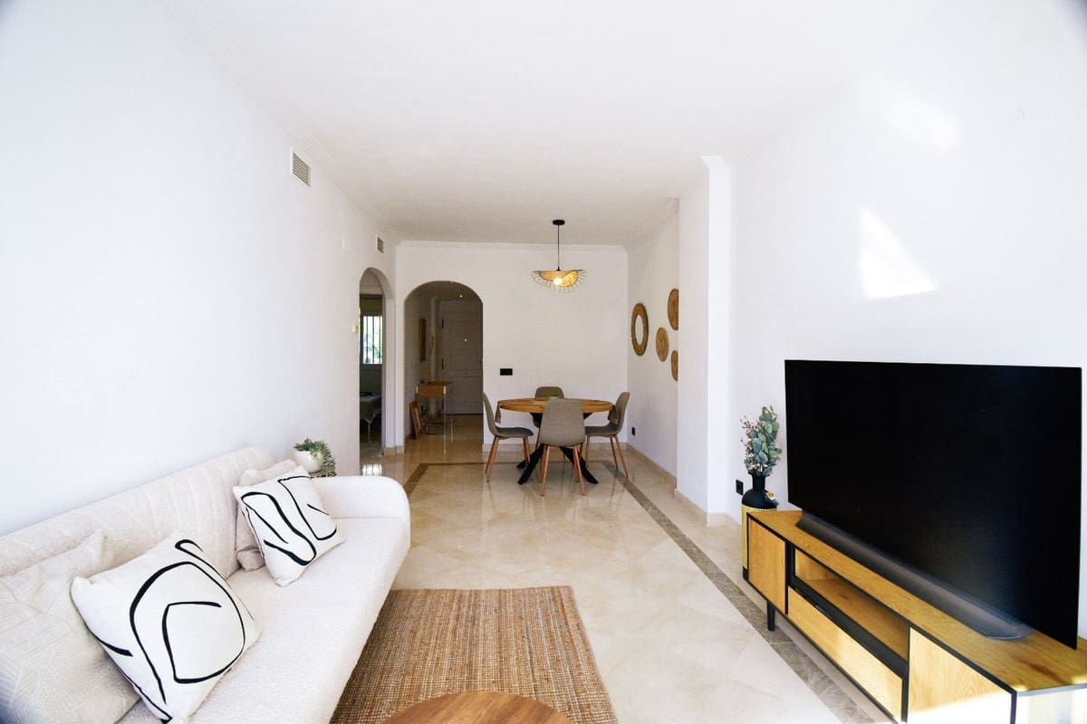 2 bedroom Apartment for sale in Mijas Costa with pool garage - € 285,000 (Ref: 9404729)