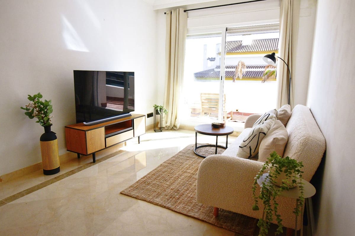 2 bedroom Apartment for sale in Mijas Costa with pool garage - € 285,000 (Ref: 9404729)