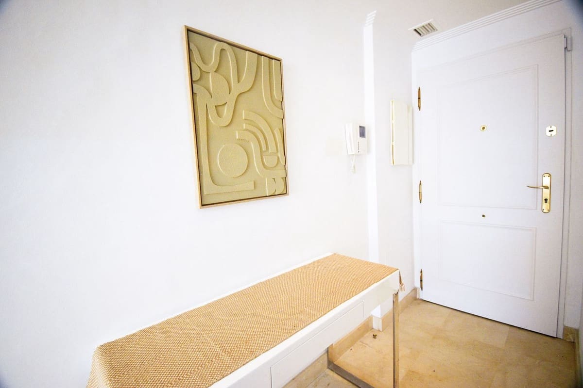 2 bedroom Apartment for sale in Mijas Costa with pool garage - € 285,000 (Ref: 9404729)