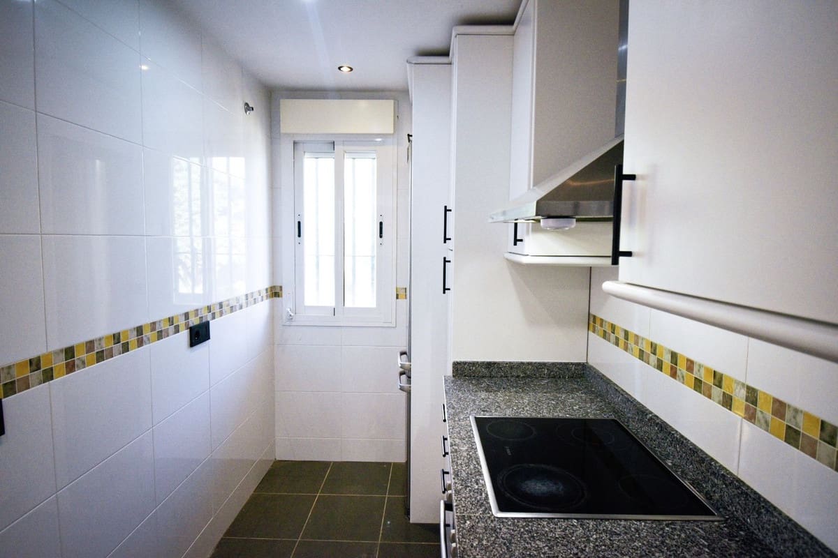 2 bedroom Apartment for sale in Mijas Costa with pool garage - € 285,000 (Ref: 9404729)