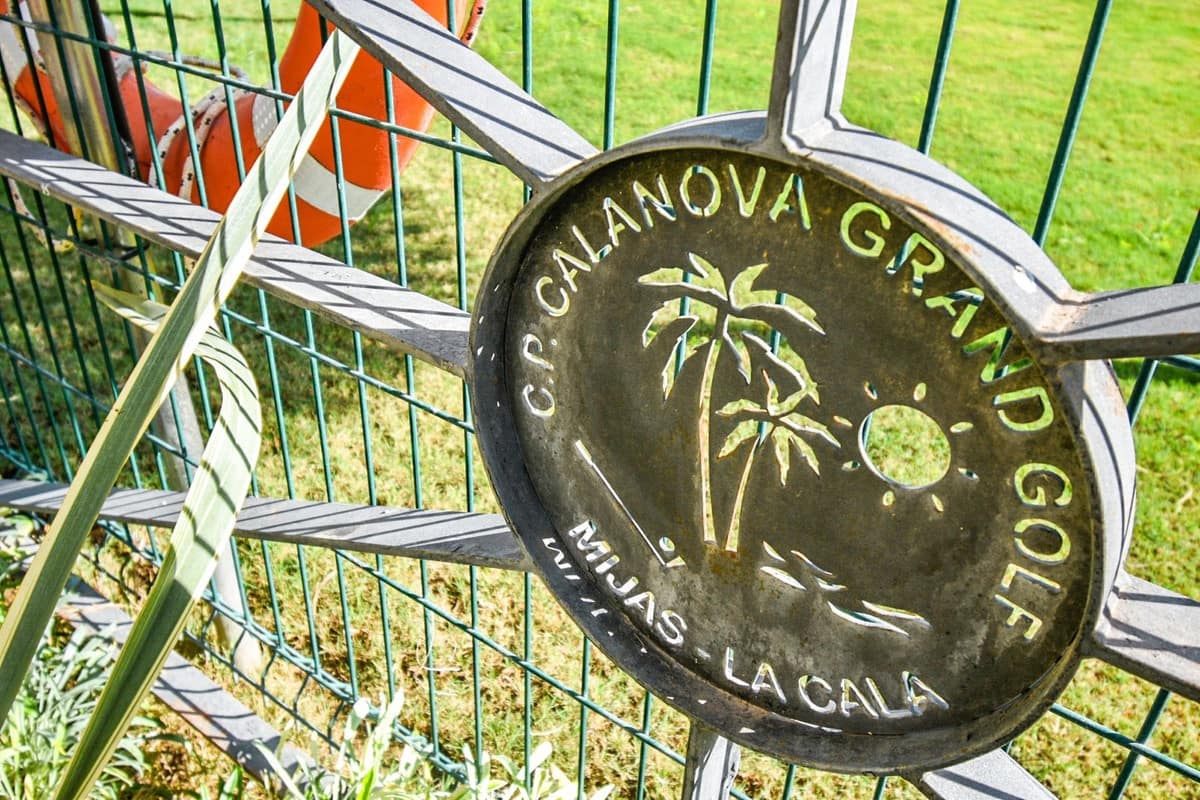 2 bedroom Apartment for sale in Mijas Costa with pool garage - € 285,000 (Ref: 9404729)