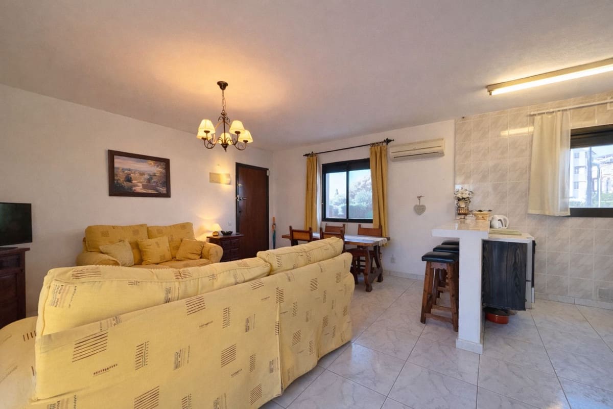 1 Zimmer Penthouse zu verkaufen in La Cala de Mijas mit Pool - 235.000 € (Ref: 9415292)
