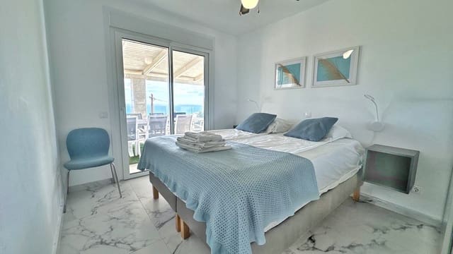 5 makuuhuone Huvila myytävänä paikassa La Cala de Mijas, Mijas mukana uima-altaan 
autotalli - 1 425 000 € (Ref: 9438055)