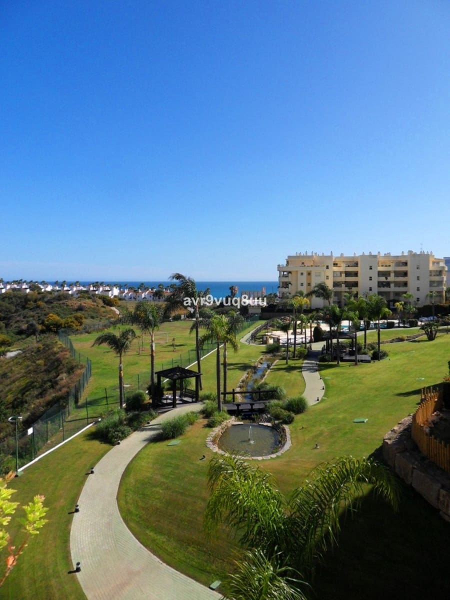 2 bedroom Apartment for rent in Mijas Costa with pool garage - € 1,800 (Ref: 9503485)
