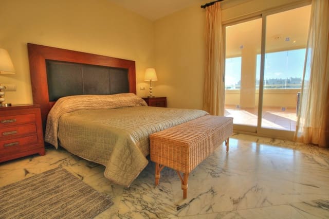 2 bedroom Apartment for rent in Mijas Costa, Mijas with pool garage - € 1,800 (Ref: 9503485)