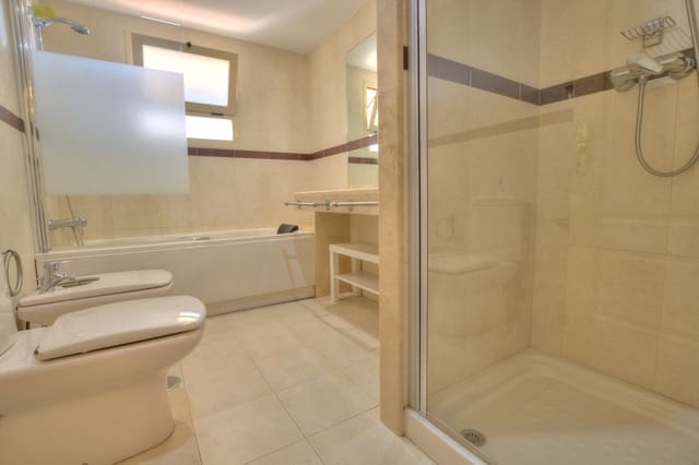 2 bedroom Apartment for rent in Mijas Costa, Mijas with pool garage - € 1,800 (Ref: 9503485)