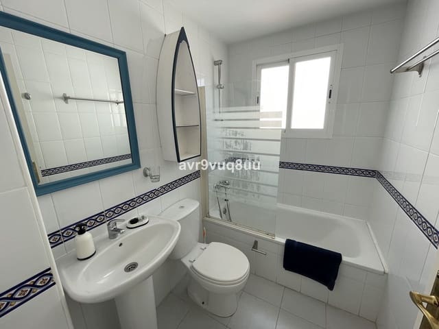 3 bedroom Apartment for sale in Motril with pool garage - € 349,950 (Ref: 9510256)