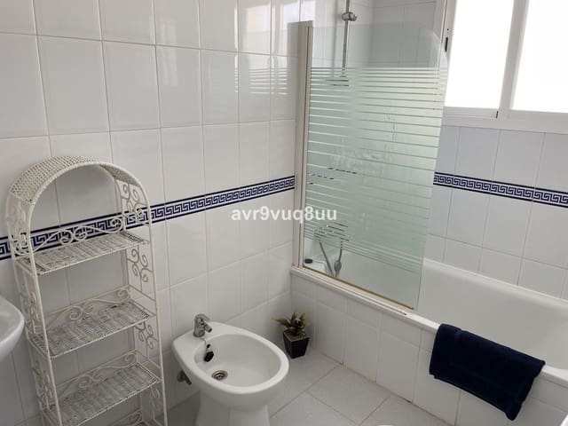 3 bedroom Apartment for sale in Motril with pool garage - € 349,950 (Ref: 9510256)