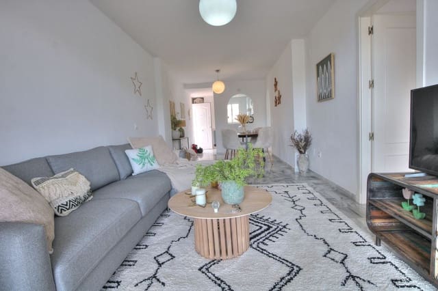 Apartamento de 3 habitaciones en Motril en venta con piscina garaje - 325.000 € (Ref: 9510256)