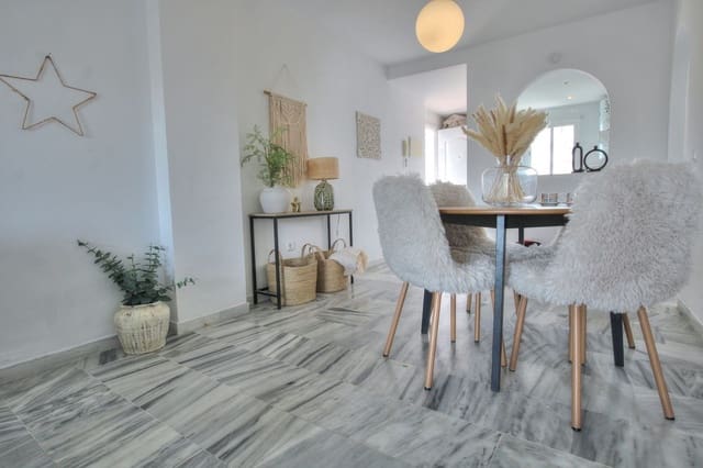 Apartamento de 3 habitaciones en Motril en venta con piscina garaje - 325.000 € (Ref: 9510256)