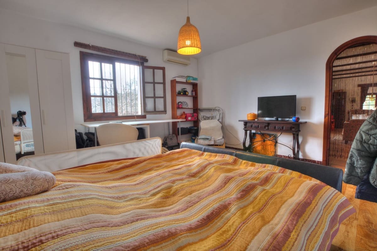 Finca/Casa Rural de 3 habitaciones en Mijas Costa en venta con piscina - 495.000 € (Ref: 9516549)