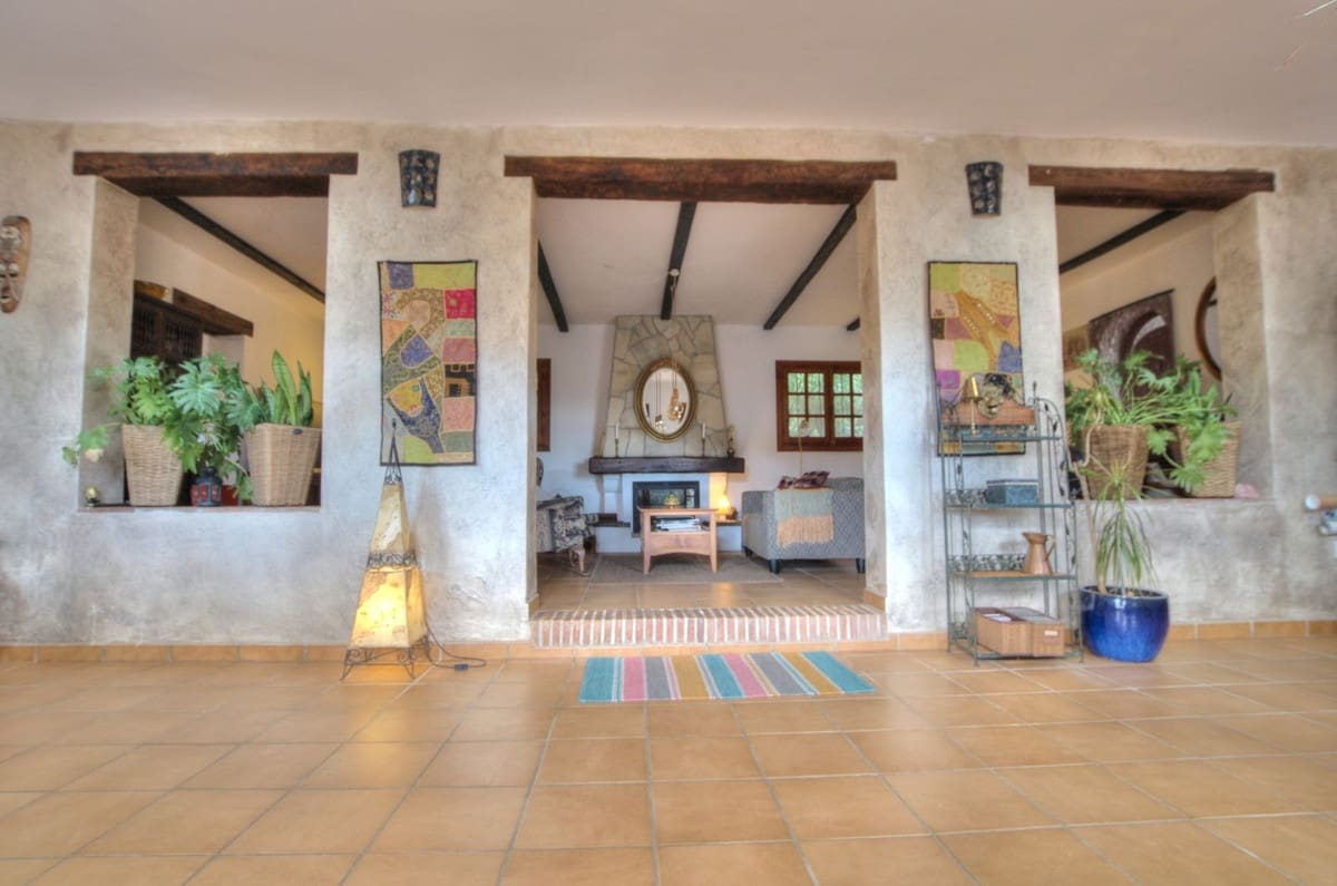 3 bedroom Finca/Country House for sale in Mijas Costa with pool - € 495,000 (Ref: 9516549)