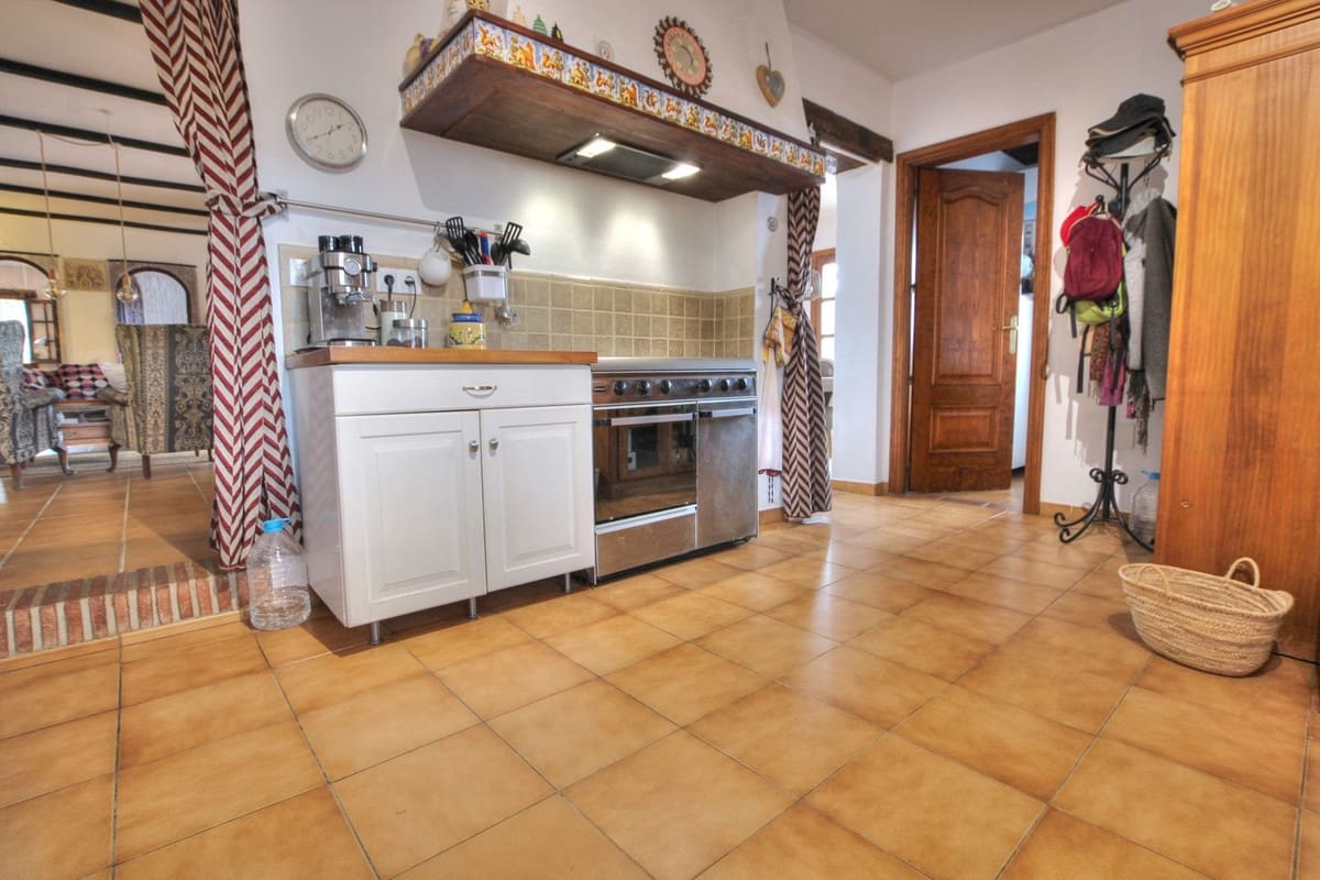 3 bedroom Finca/Country House for sale in Mijas Costa with pool - € 495,000 (Ref: 9516549)