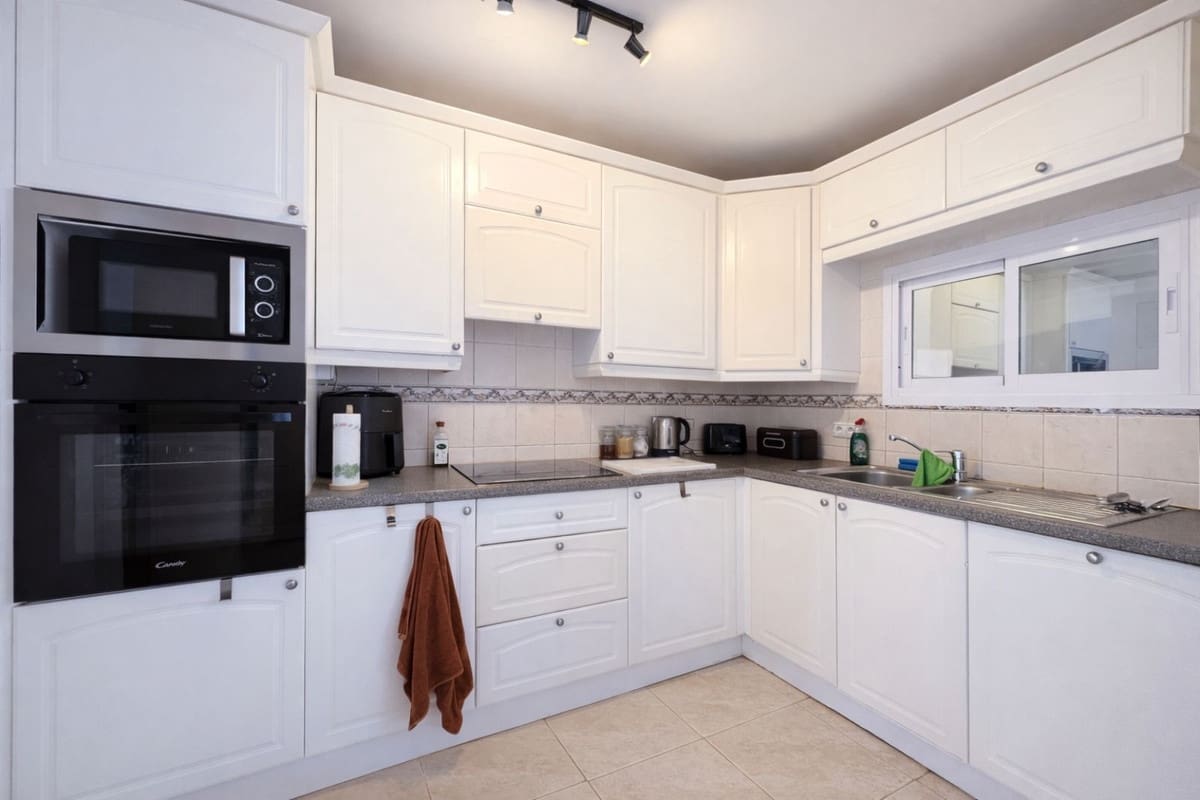 3 quarto Casa em Banda para arrendar em La Cala de Mijas com garagem - 1 800 € (Ref: 9517920)