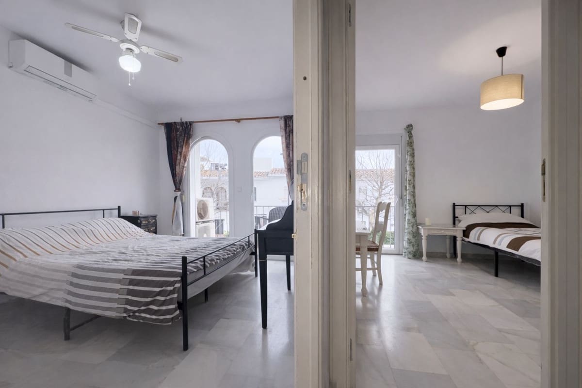 3 quarto Casa em Banda para arrendar em La Cala de Mijas com garagem - 1 800 € (Ref: 9517920)