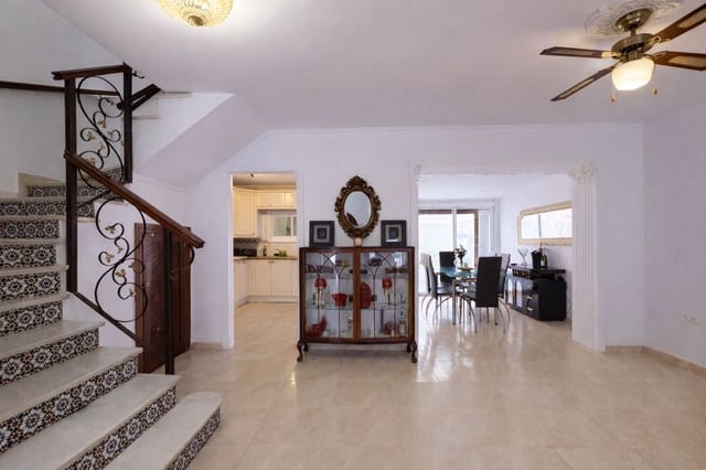 3 quarto Casa em Banda para arrendar em La Cala de Mijas, Mijas com garagem - 1 800 € (Ref: 9517920)