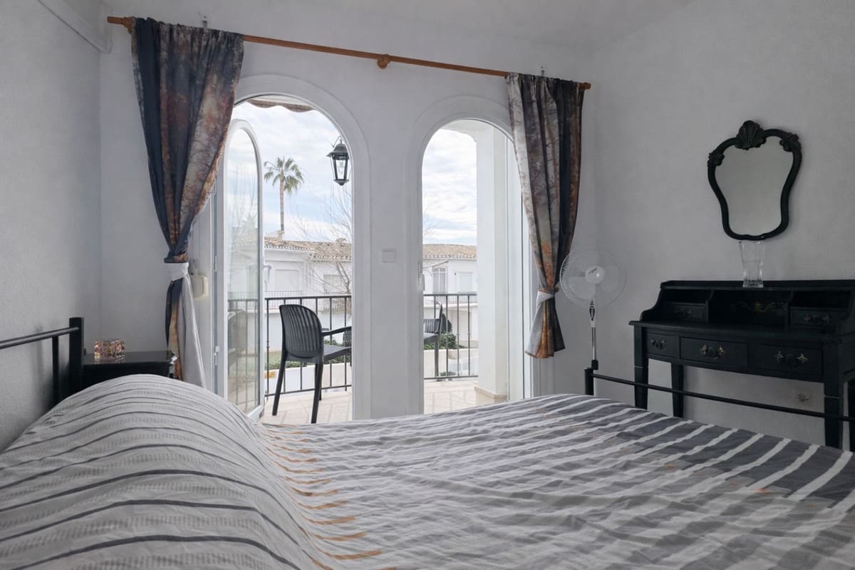 3 quarto Casa em Banda para arrendar em La Cala de Mijas com garagem - 1 800 € (Ref: 9517920)