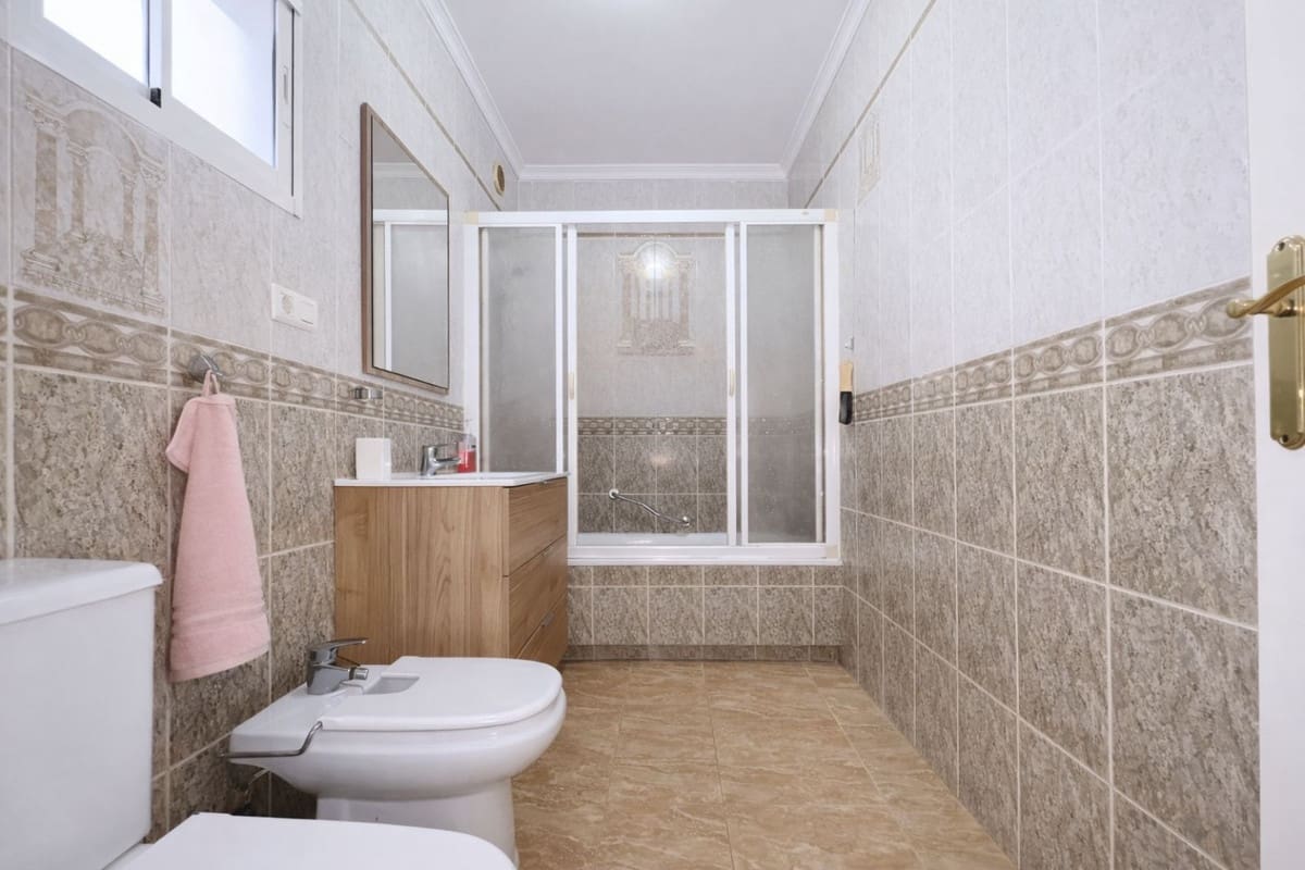 3 quarto Casa em Banda para arrendar em La Cala de Mijas com garagem - 1 800 € (Ref: 9517920)