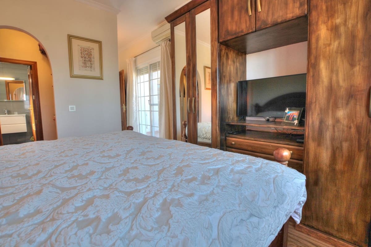 4 chambre Villa/Maison à vendre à Mijas Costa - 760 000 € (Ref: 9523379)