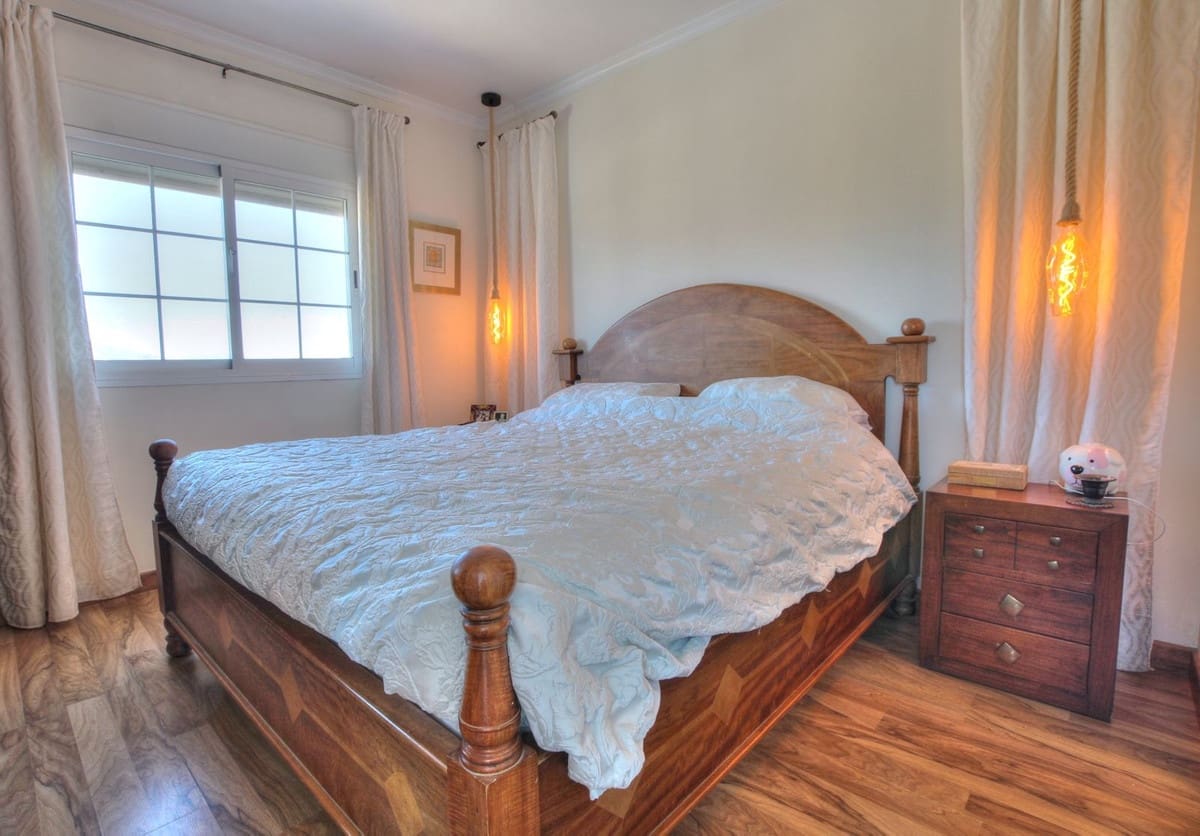 4 chambre Villa/Maison à vendre à Mijas Costa - 760 000 € (Ref: 9523379)