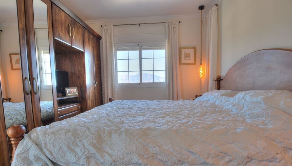 4 chambre Villa/Maison à vendre à Mijas Costa - 760 000 € (Ref: 9523379)