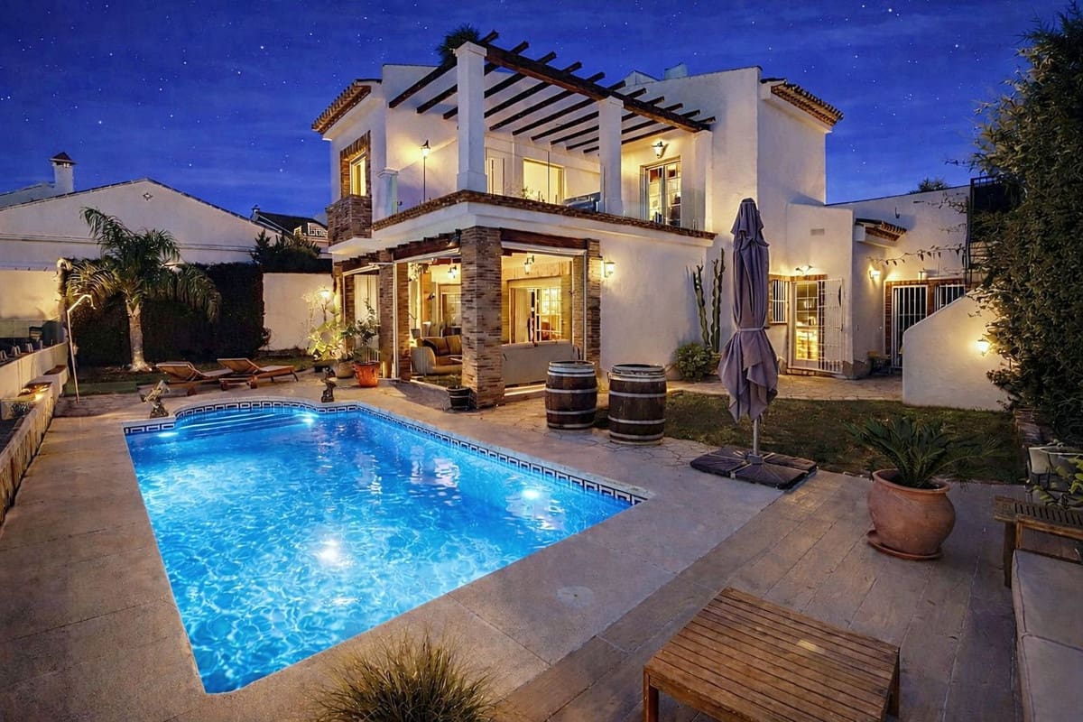 4 chambre Villa/Maison à vendre à Mijas Costa - 760 000 € (Ref: 9523379)