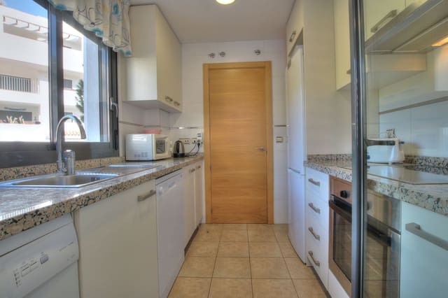 1 makuuhuone Kattohuoneisto myytävänä paikassa La Cala de Mijas, Mijas mukana uima-altaan 
autotalli - 275 000 € (Ref: 9523643)