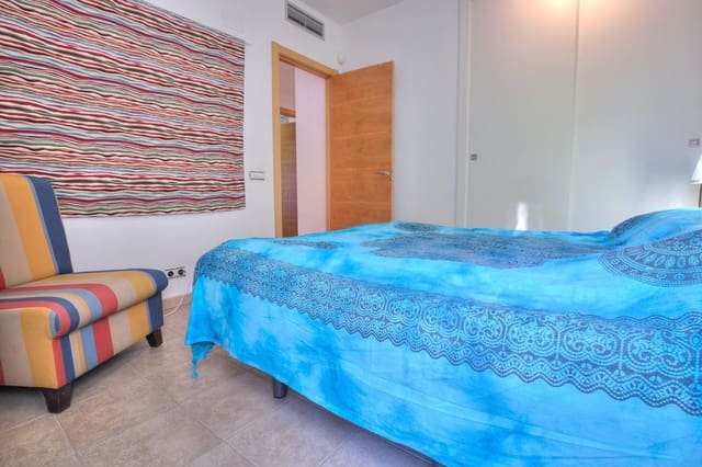 1 makuuhuone Kattohuoneisto myytävänä paikassa La Cala de Mijas, Mijas mukana uima-altaan 
autotalli - 275 000 € (Ref: 9523643)