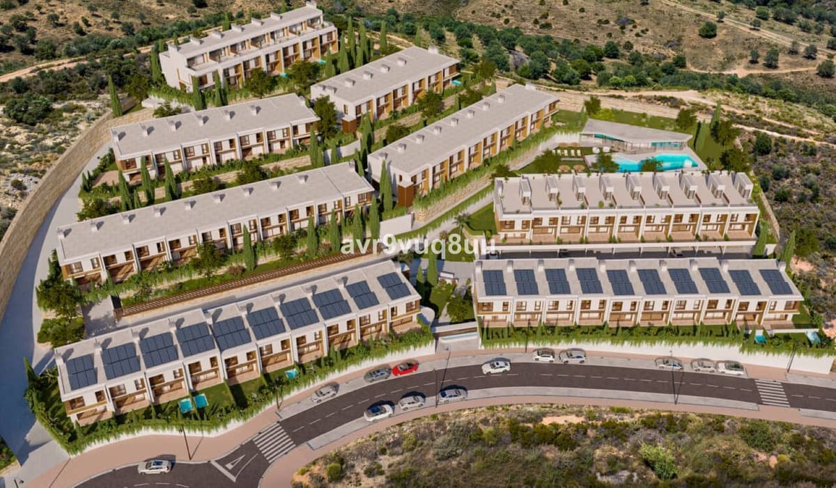 3 bedroom Townhouse for sale in La Cala de Mijas with pool garage - € 676,000 (Ref: 9539071)