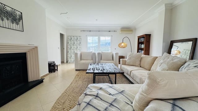 7 bedroom Villa for sale in La Cala Golf, Mijas with pool garage - € 1,250,000 (Ref: 9539072)